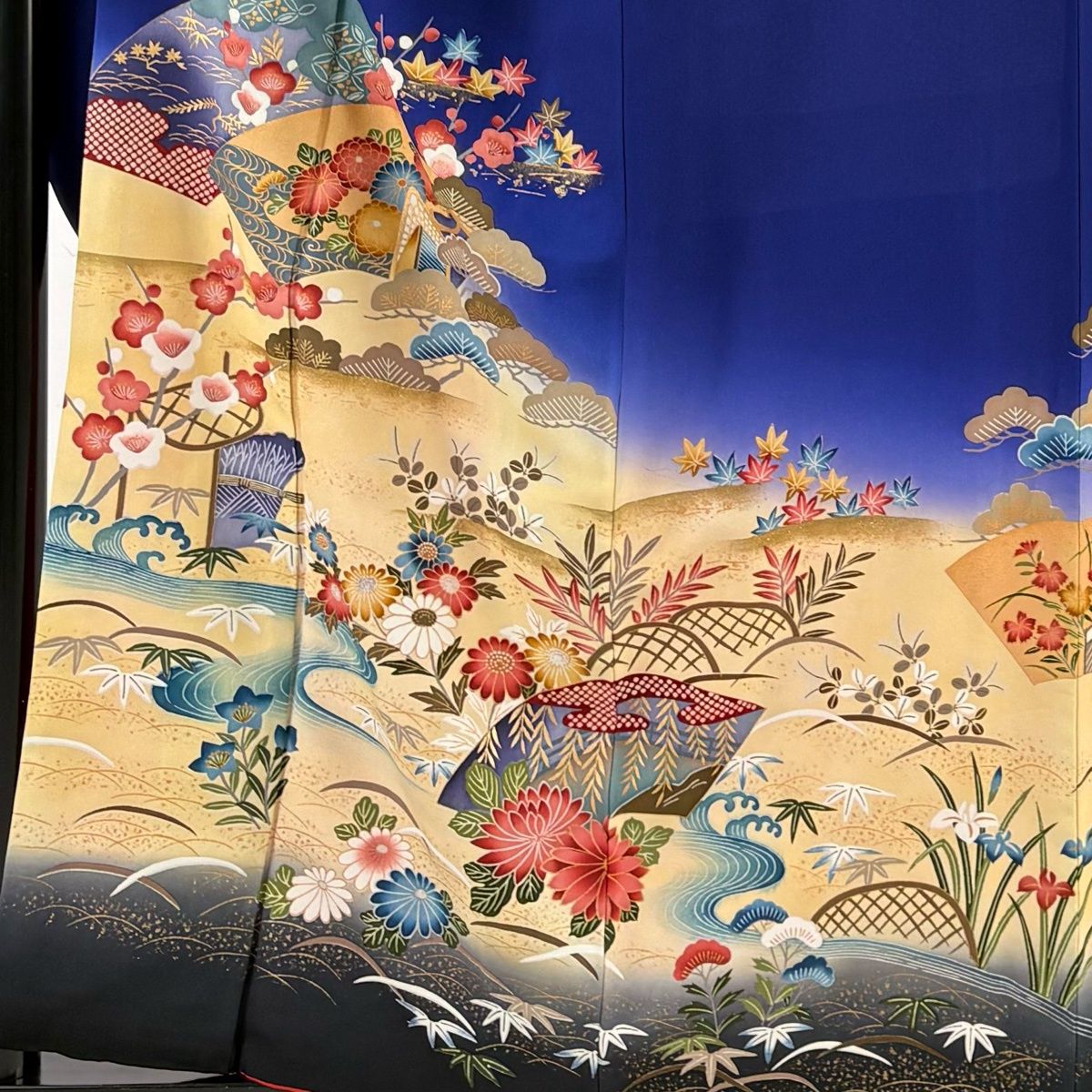 振袖 身丈159cm 裄丈68cm L 袷 扇面 松竹梅 金彩 ぼかし 青 正絹 秀品