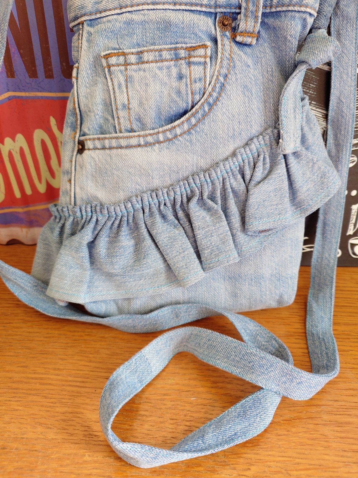 3☆USEDライトデニムリメイク☆サコッシュ☆フリルショルダーバッグ