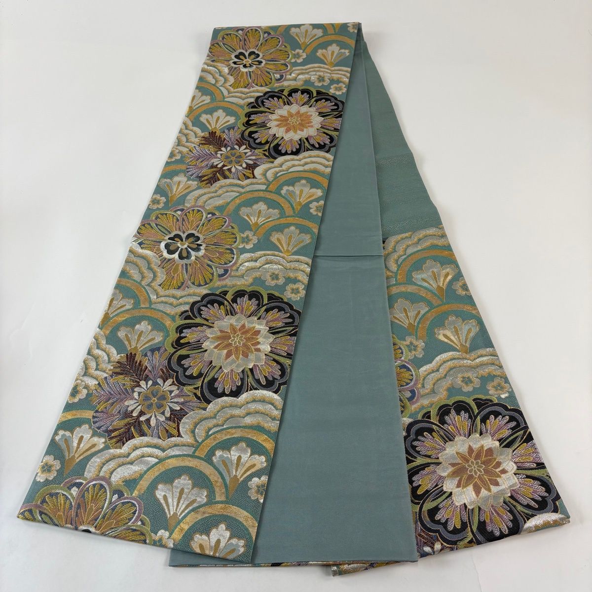 美品】 袋帯 秀品 華文 青海波 金銀糸 箔 薄緑 六通 正絹 【中古 美品】 袋帯 秀品 華文 青海波 金銀糸 箔 薄緑 六通 正絹 【中古