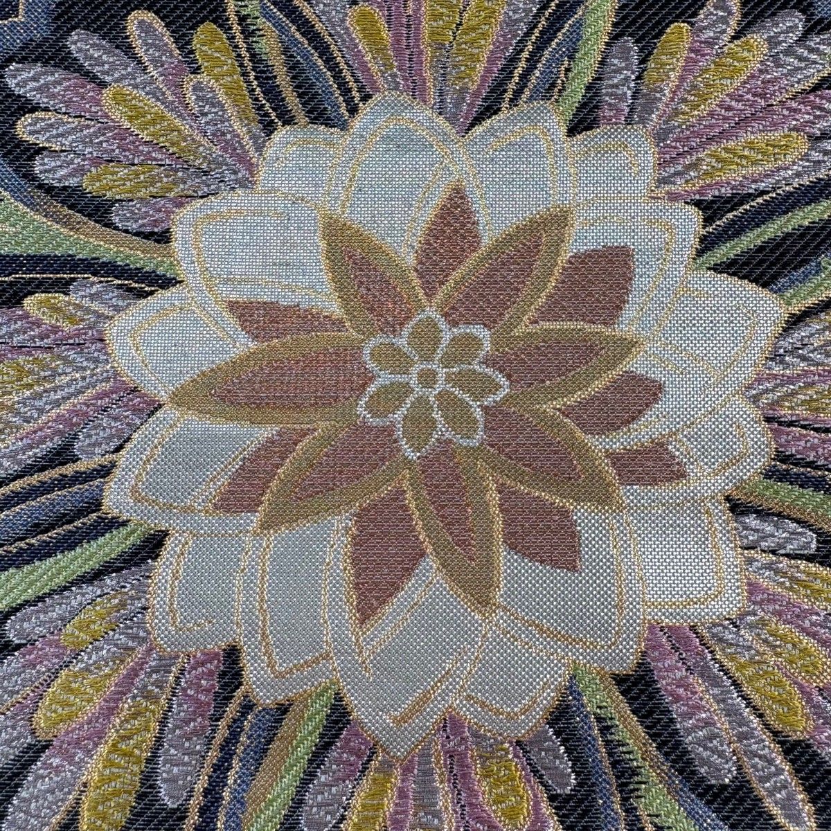 美品】 袋帯 秀品 華文 青海波 金銀糸 箔 薄緑 六通 正絹 【中古 美品】 袋帯 秀品 華文 青海波 金銀糸 箔 薄緑 六通 正絹 【中古