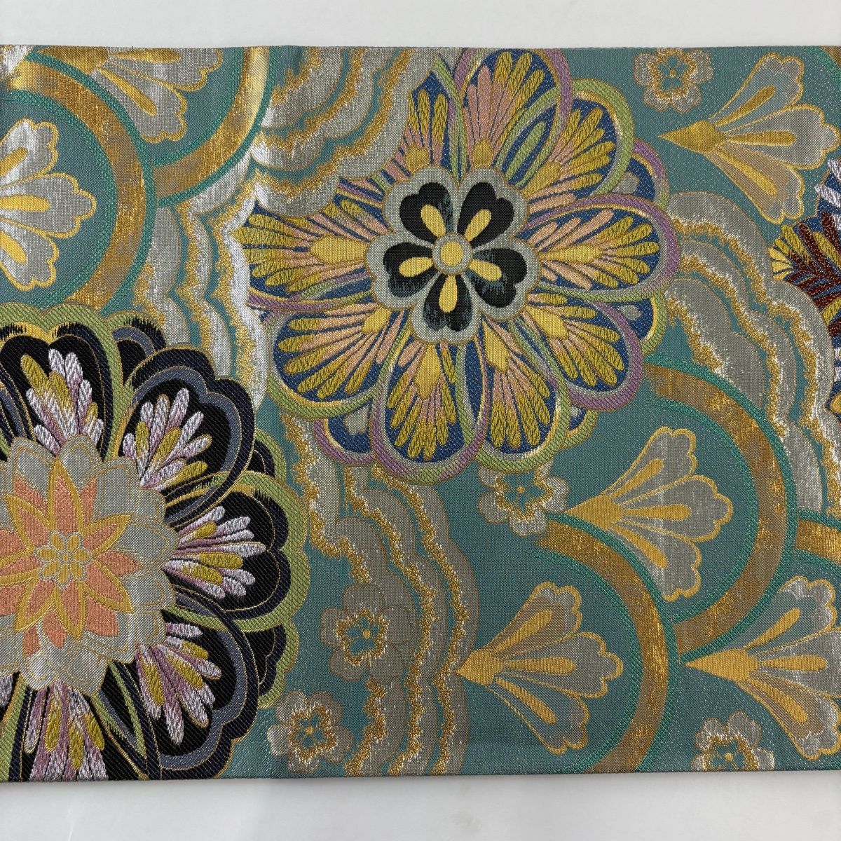 美品】 袋帯 秀品 華文 青海波 金銀糸 箔 薄緑 六通 正絹 【中古 美品】 袋帯 秀品 華文 青海波 金銀糸 箔 薄緑 六通 正絹 【中古
