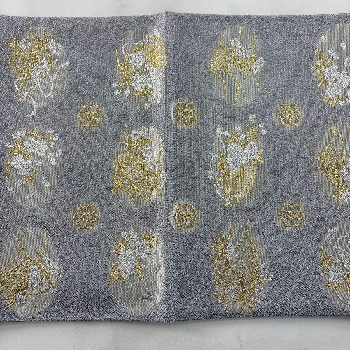 袋帯 秀品 檜扇 草花 金糸 箔 灰色 六通 正絹 【中古】 - メルカリ