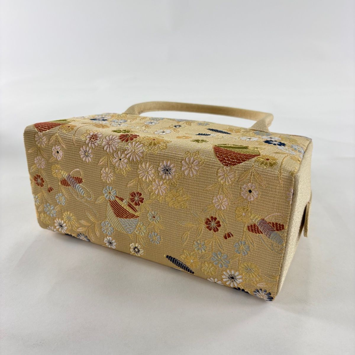 和装バッグ 優品 セミフォーマル 利休バッグ 糸巻き 桜 箔 縮緬