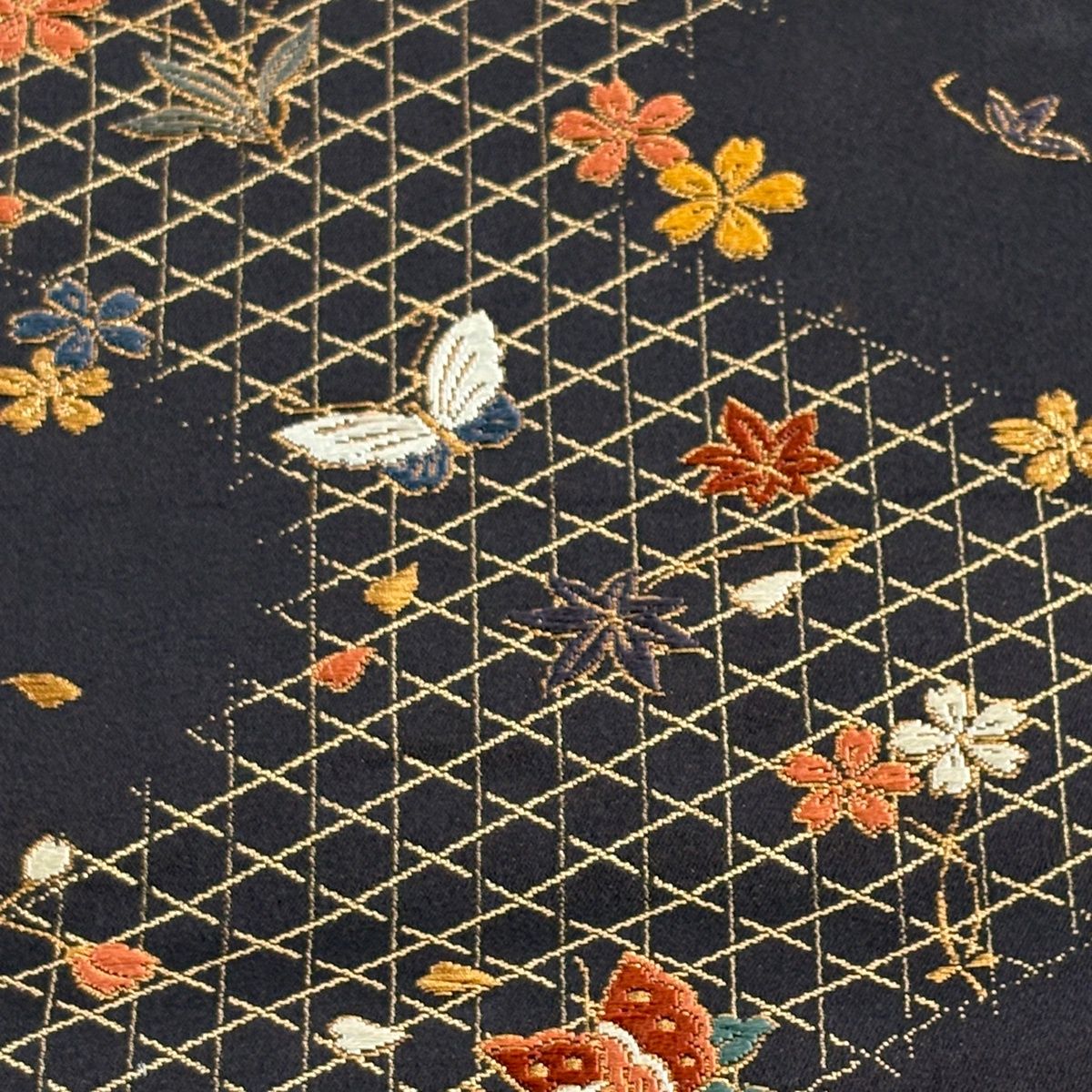 美品】半幅帯 優品 せいこ花帯 蝶 桜 金糸 箔 茶紫 正絹 【中古