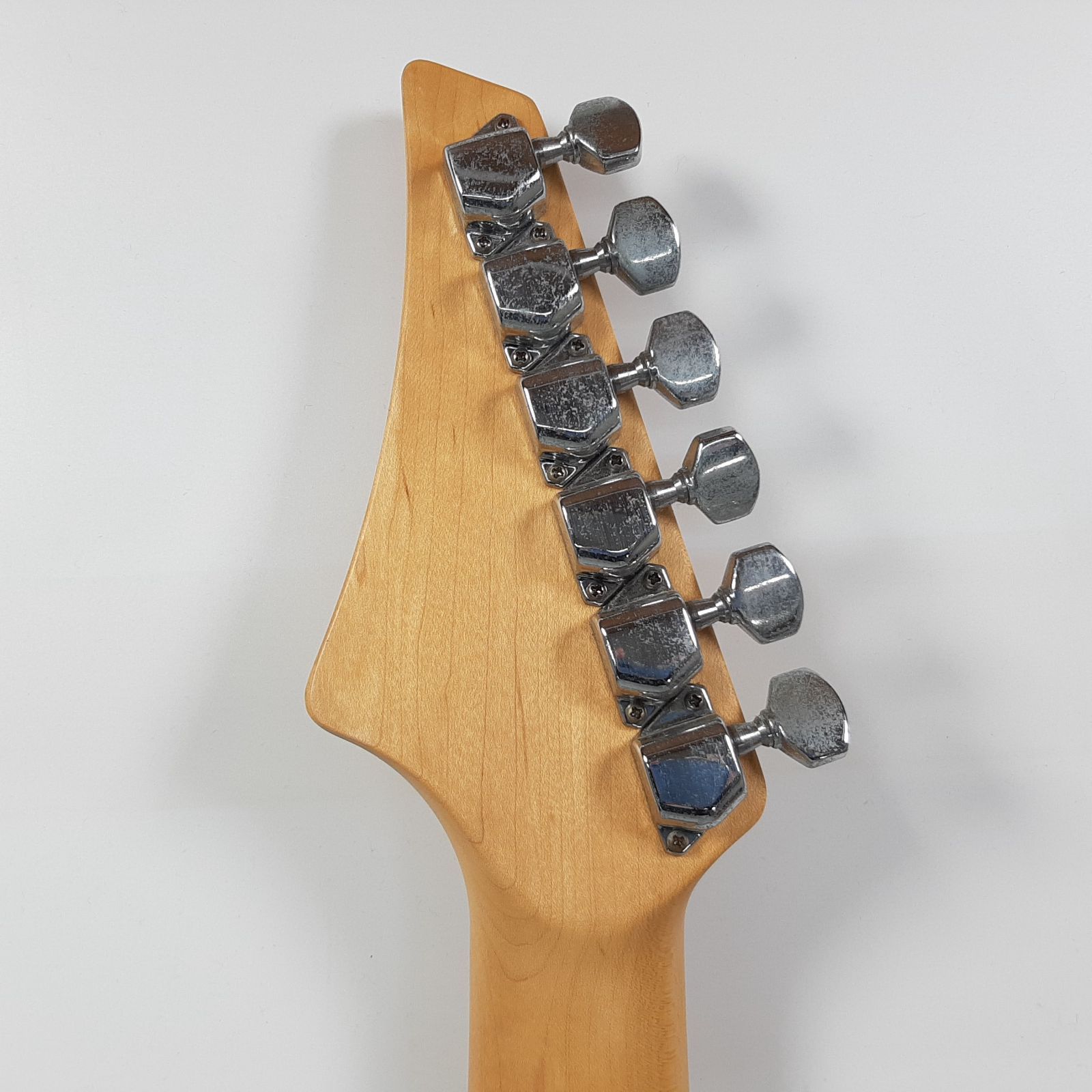 CASIO EG-5 エレキング アンプスピーカー内臓 エレキギター ホワイト