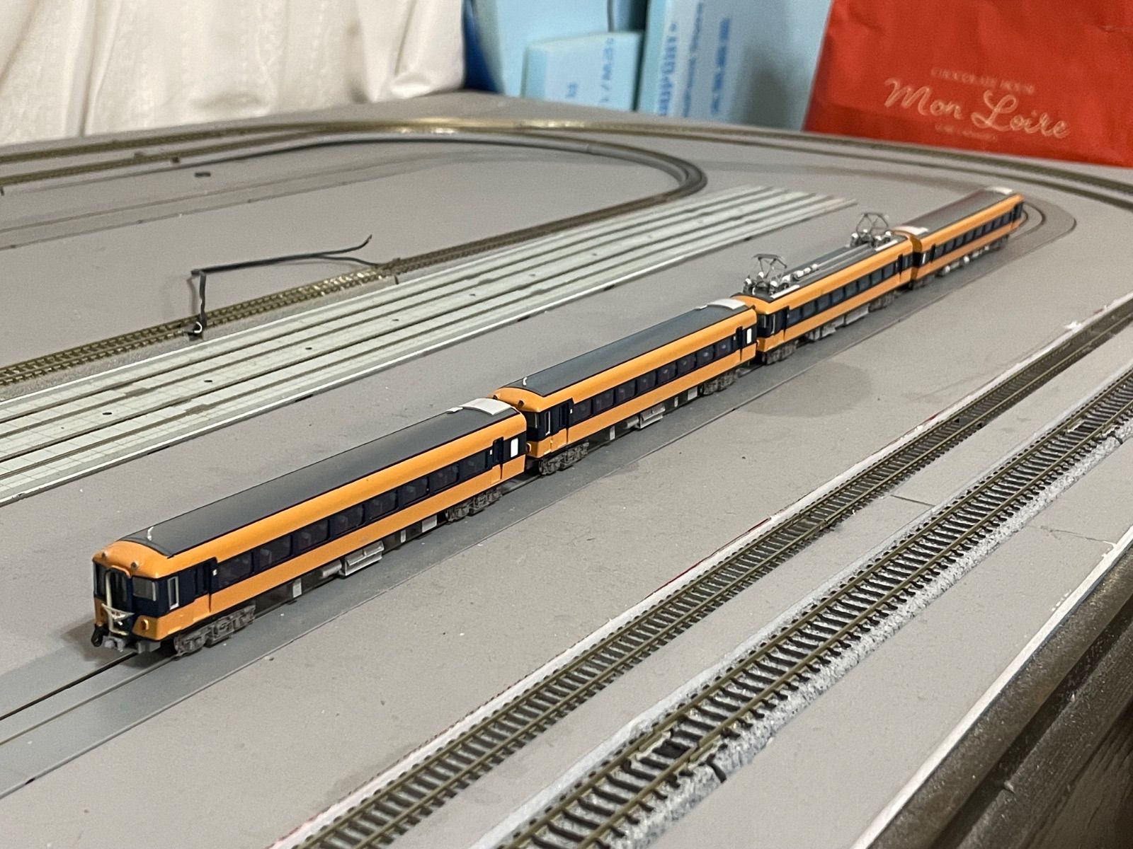 近鉄10400系（原型）金属キット組み立て品 - メルカリ