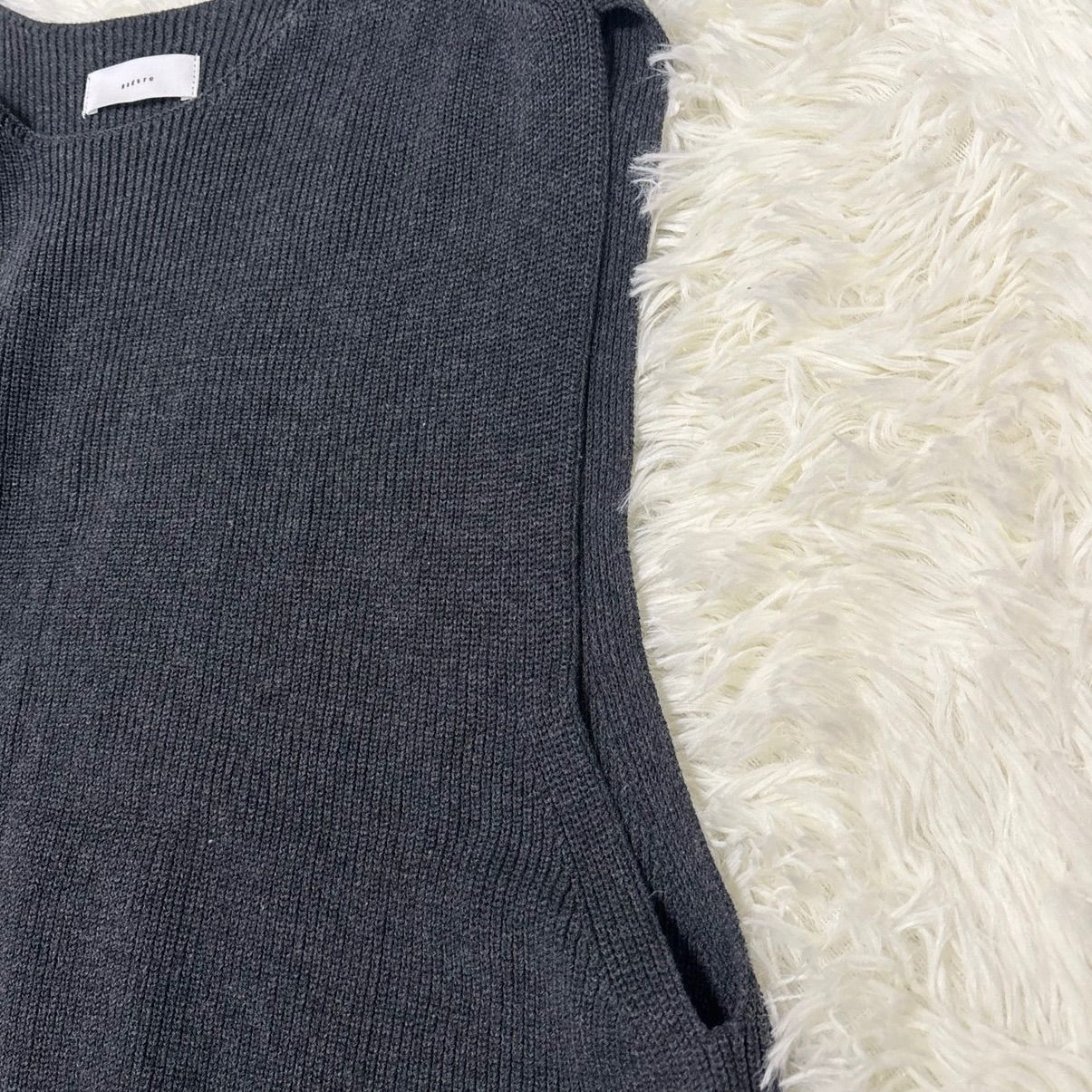 極美品 かぐれ kagure ドライコットンニットベスト グレー 定価13200円