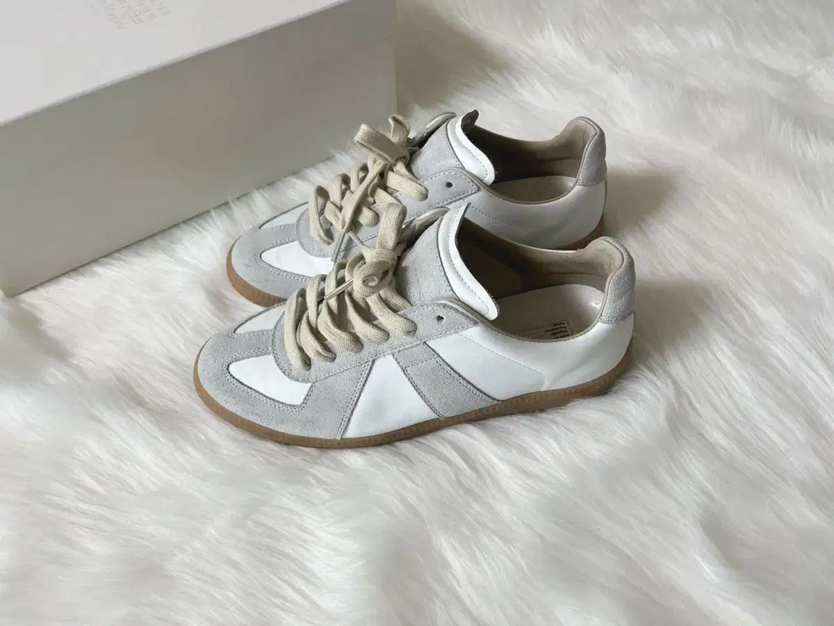 メゾンマルジェラ ドイツ軍 スニーカー - メルカリ