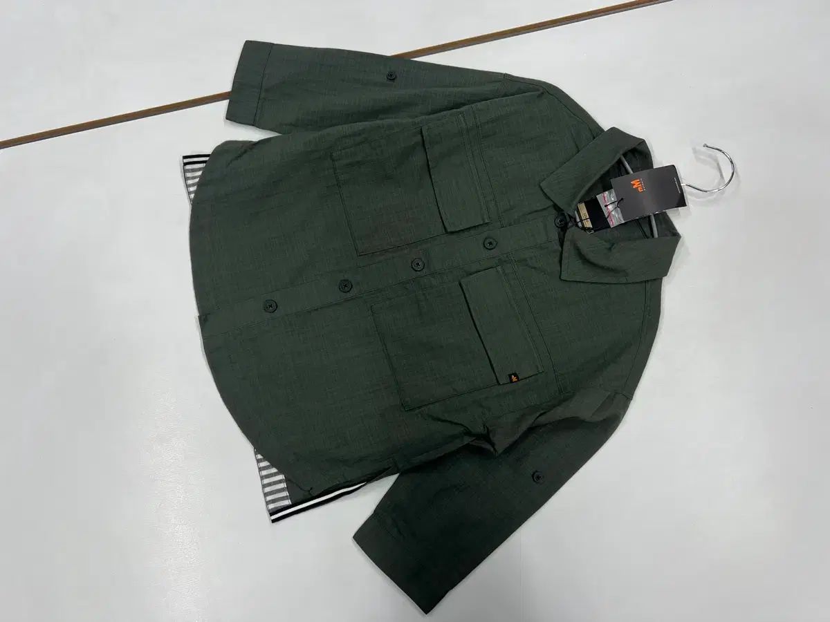 モイモルン 120 シャツ ジャケット キッズ 新品