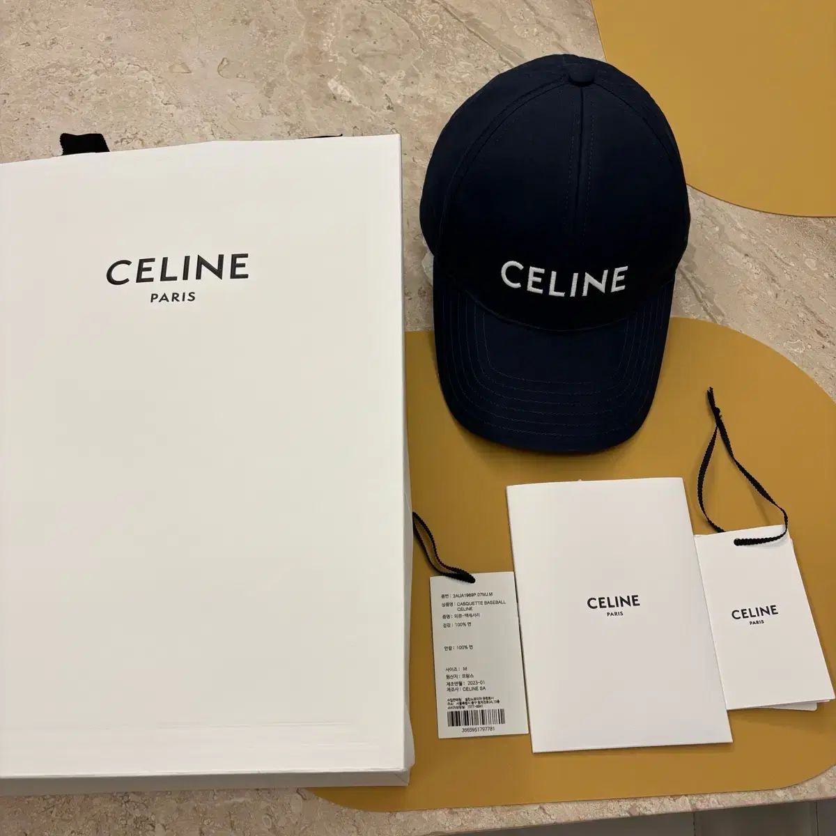 正規品 新世界デパート購入 セリーヌ ベースボールキャップ ネイビー M
