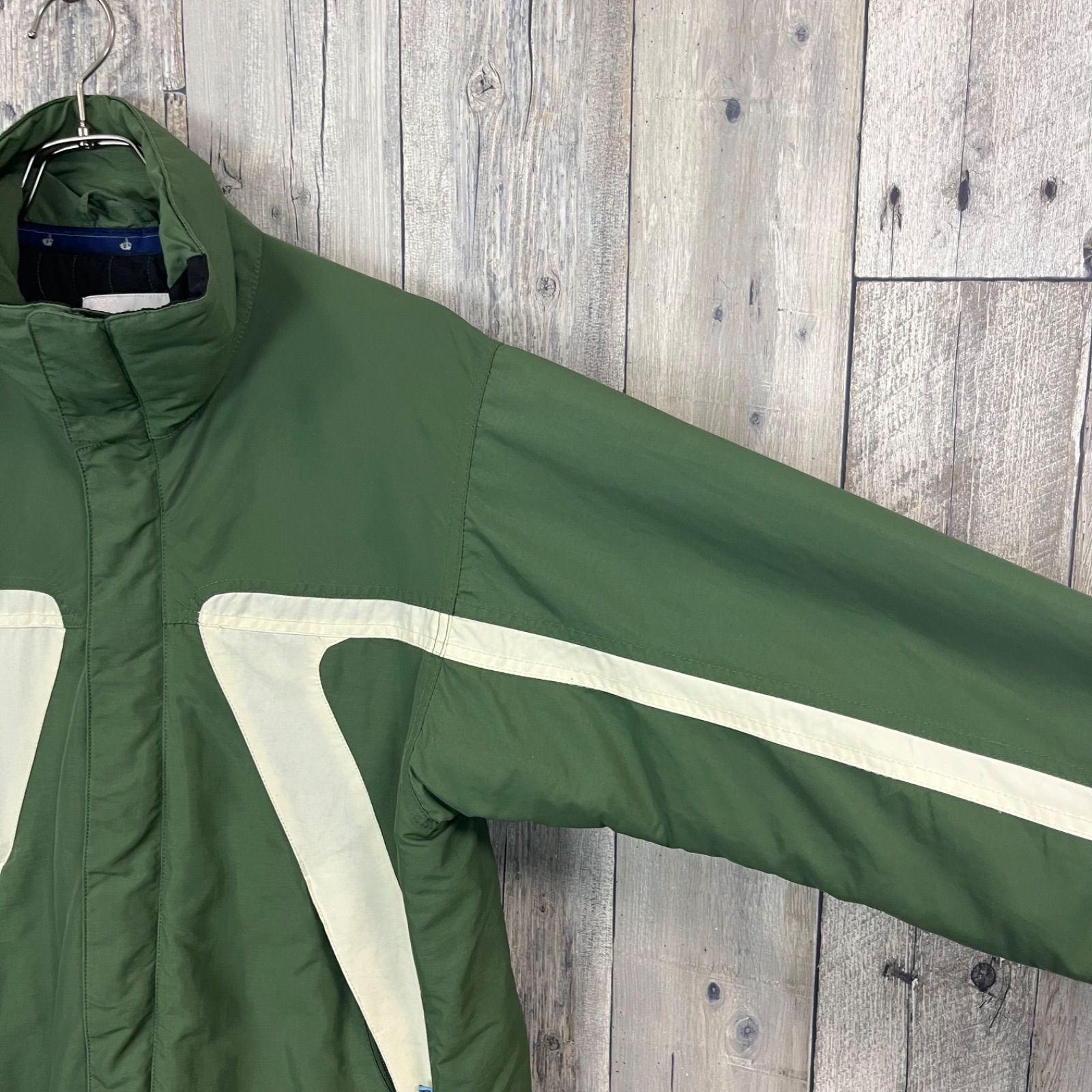 BURTON SNOWBOARDS バートン スノーボード グリーン 防寒 撥水 耐水