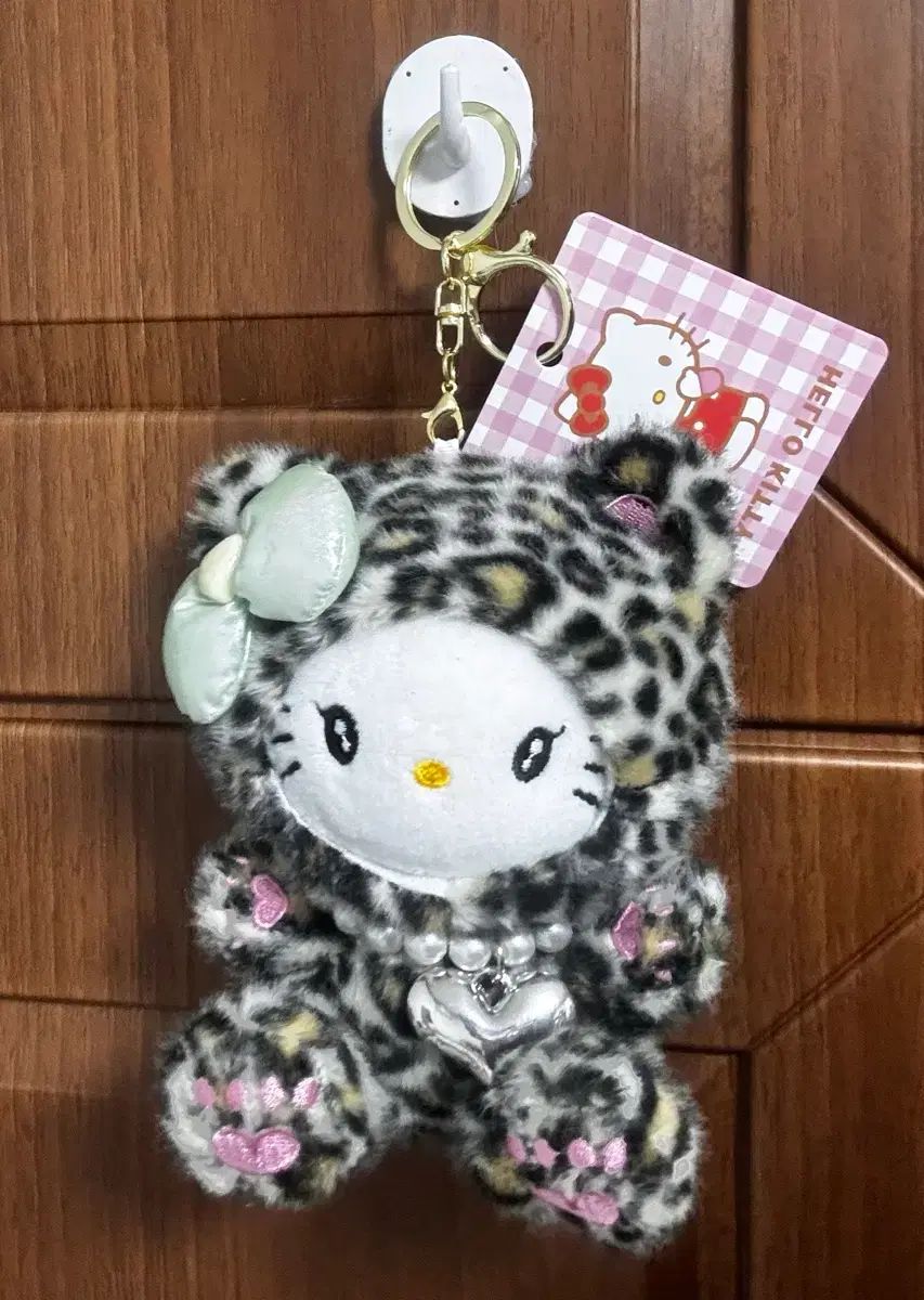 ハローキティ レオパード ぬいぐるみ キーホルダー 新品 - メルカリ