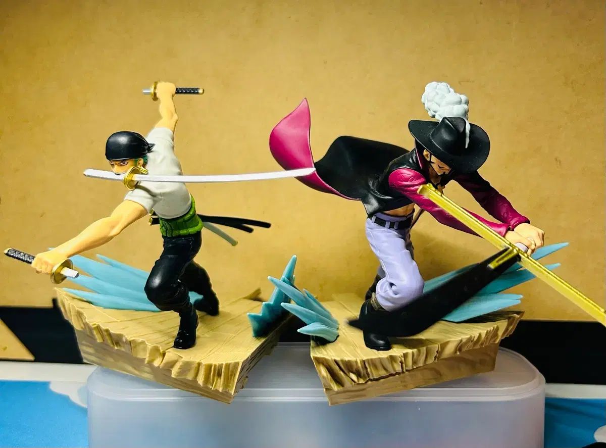 ONE PIECE ゾロ ミホーク 戦光絶景 フィギュア セット - メルカリ