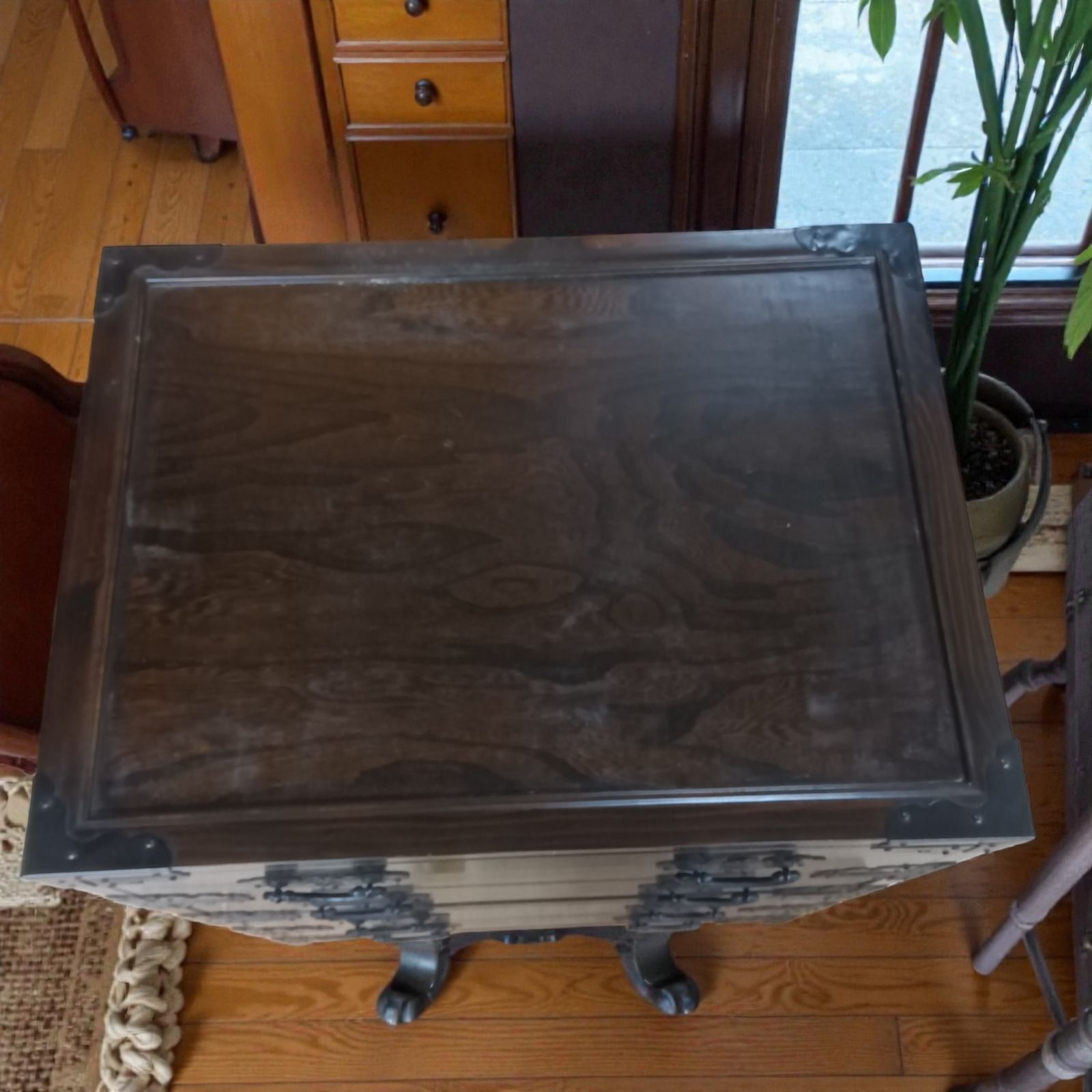 高級民芸家具 欅 4段和箪笥 漆塗 銘入り 南部鉄器金具 時代箪笥