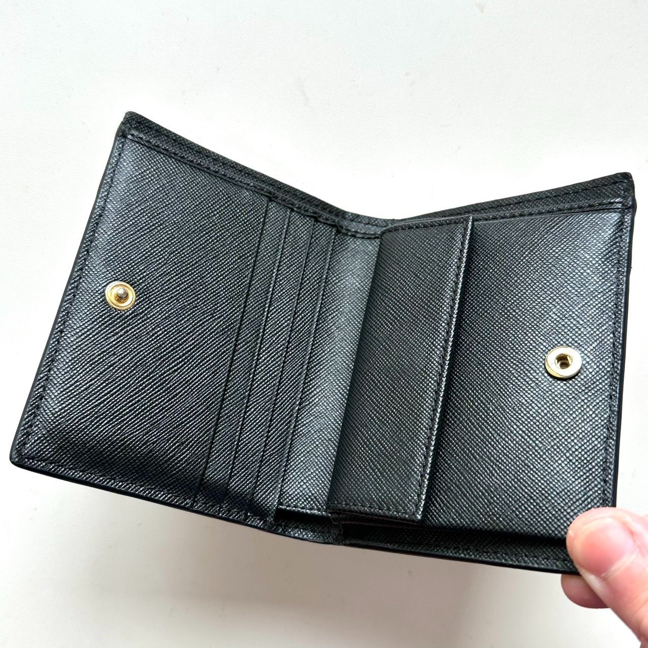 マルニ MARNI 二つ折り財布 サフィアーノレザー ネイビー×グレー系