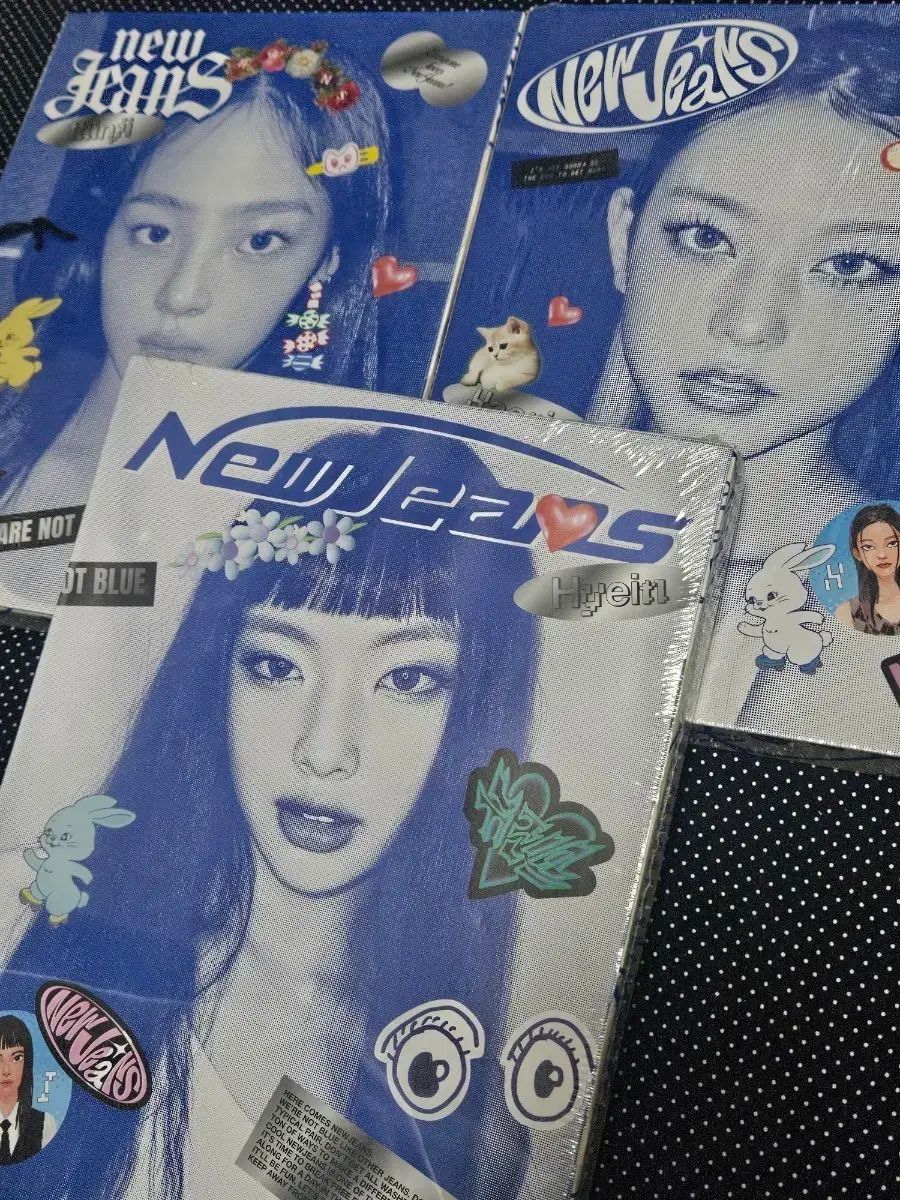 NewJeans ブルーブック ミンジ ヘイン ヘリン