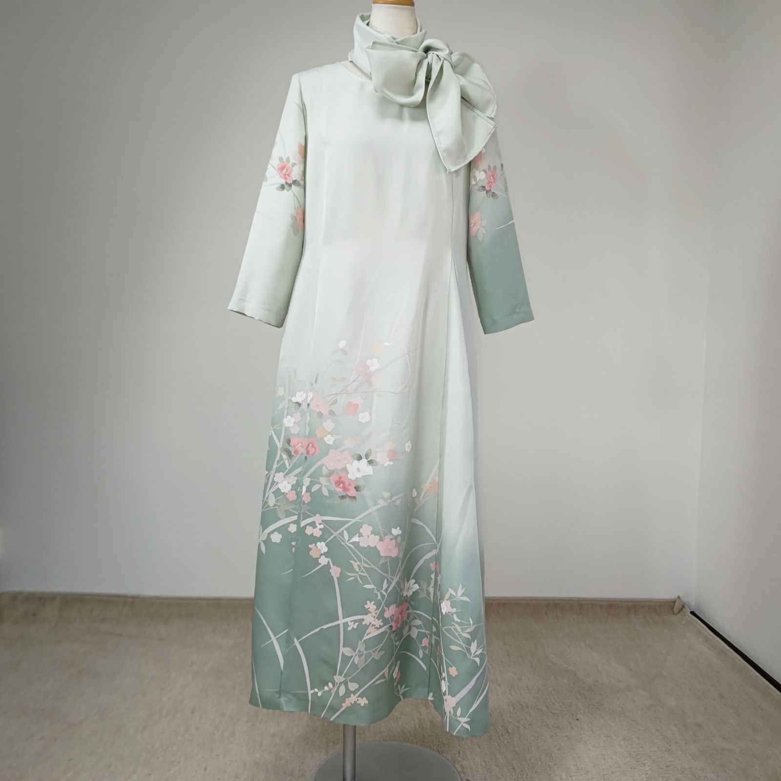 zunezune 訪問着ドレス 7分袖 着物リメイクワンピース 緑まだら zunezune 訪問着ドレス 7分袖 着物リメイクワンピース 薄緑 - メルカリ