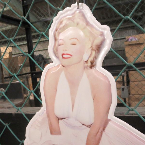 ダイカット エンボス メタルサイン Marilyn Monroe 【マリリン