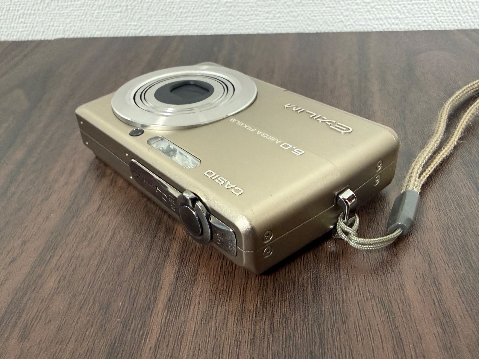 CASIO EXILIM ZOOM EX-Z600 デジカメ - メルカリ