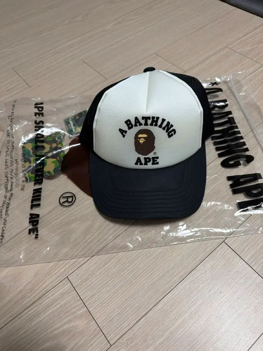 アベイシングエイプ メッシュ キャップ