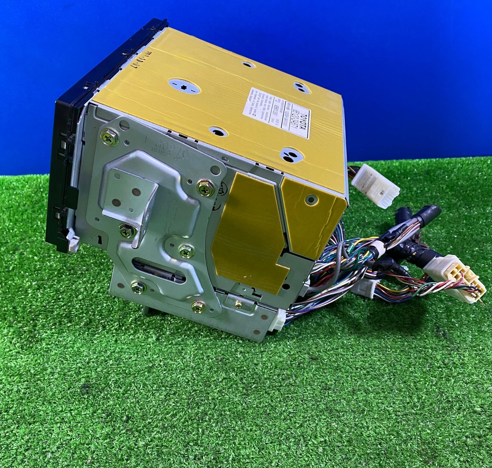 ZT-6861] トヨタ 6連CDチェンジャー 86120-3A671 中国製（CD不良