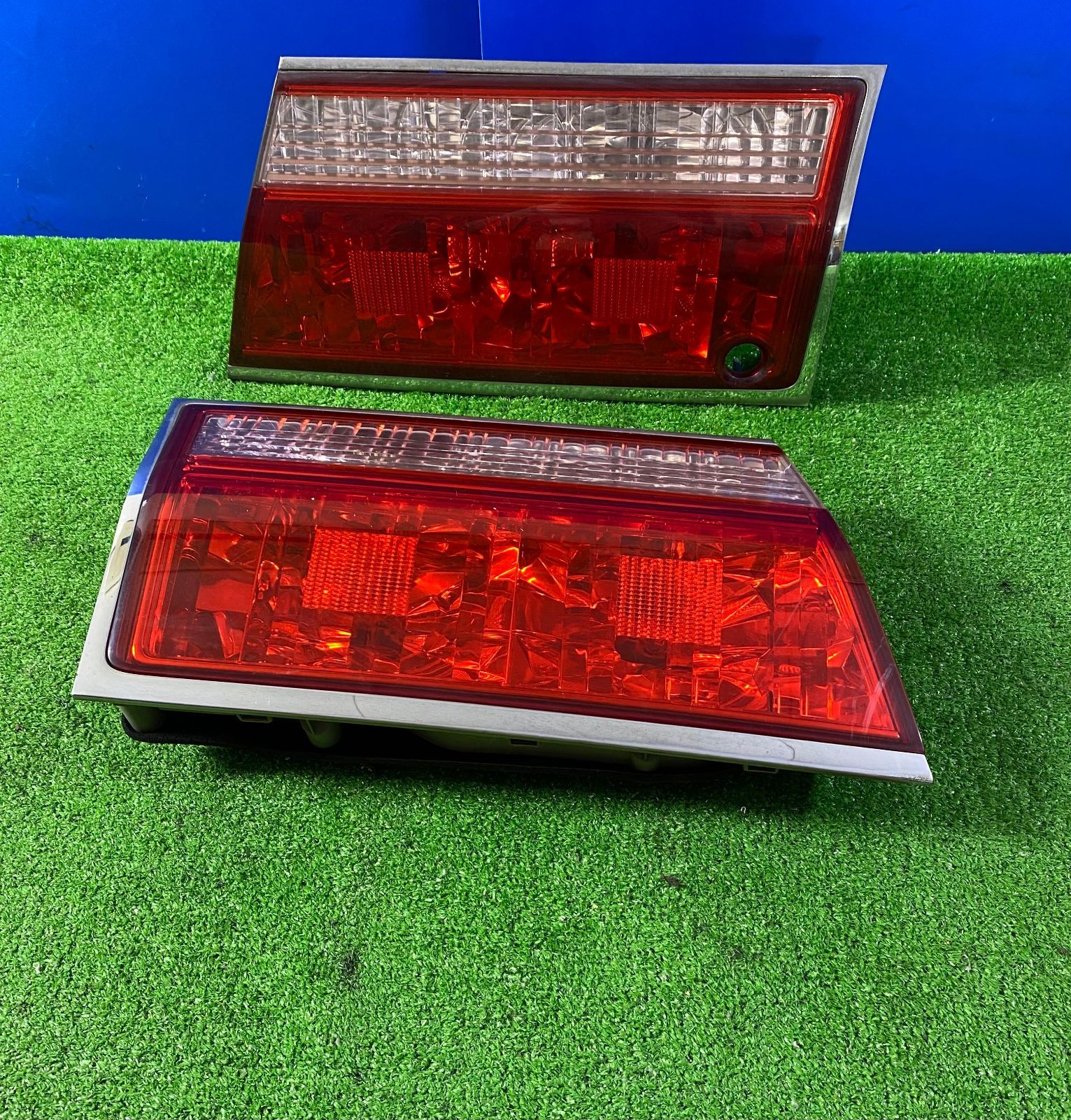 ZT-6866] 純正トヨタ クラウン ロイヤルサルーン JZS175 テールライト