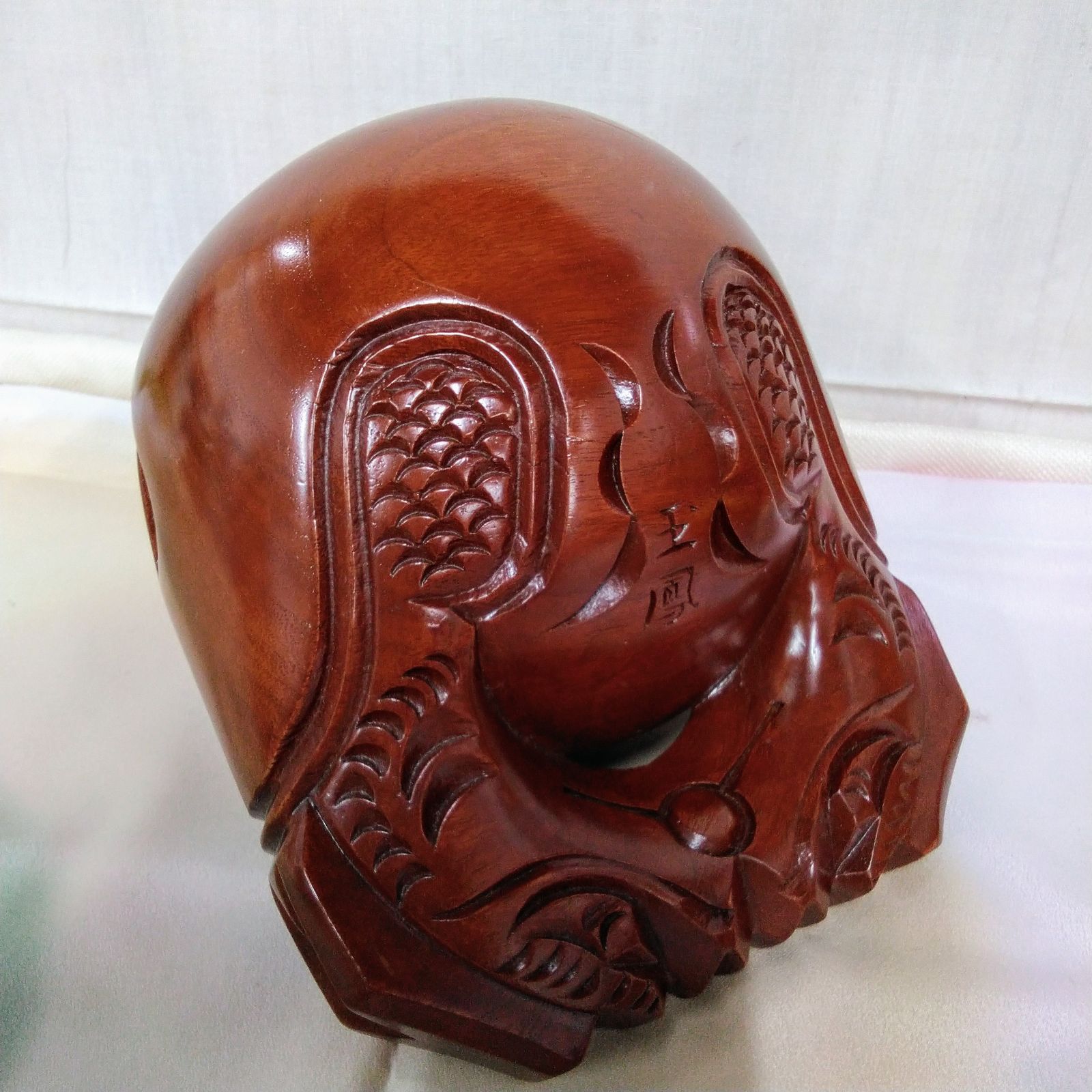 仏具玉鳳 楠木木魚4.5寸 /音にこだわった木魚です。重低音が特長で深く