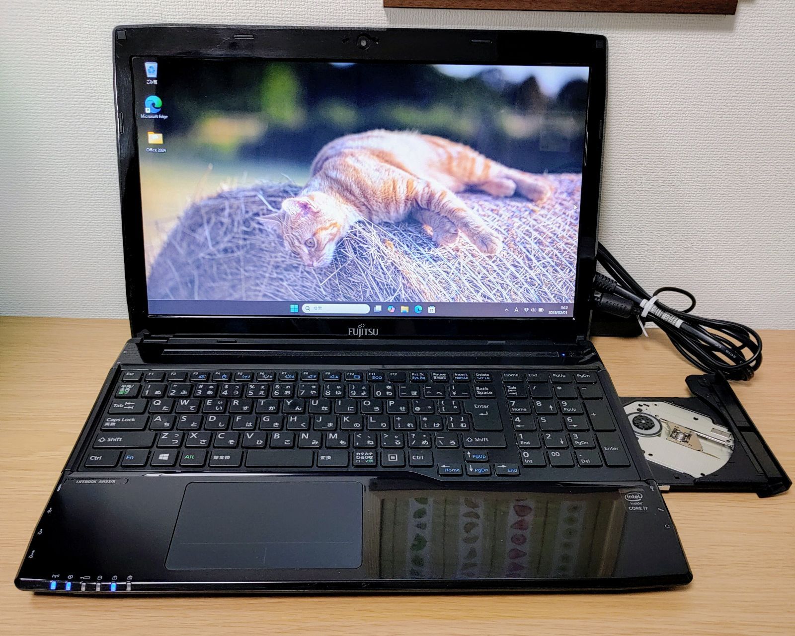 FUJITSU LIFEBOOK Corei7 メモリ8GB SSD128GB 大画面 ブルーレイ対応