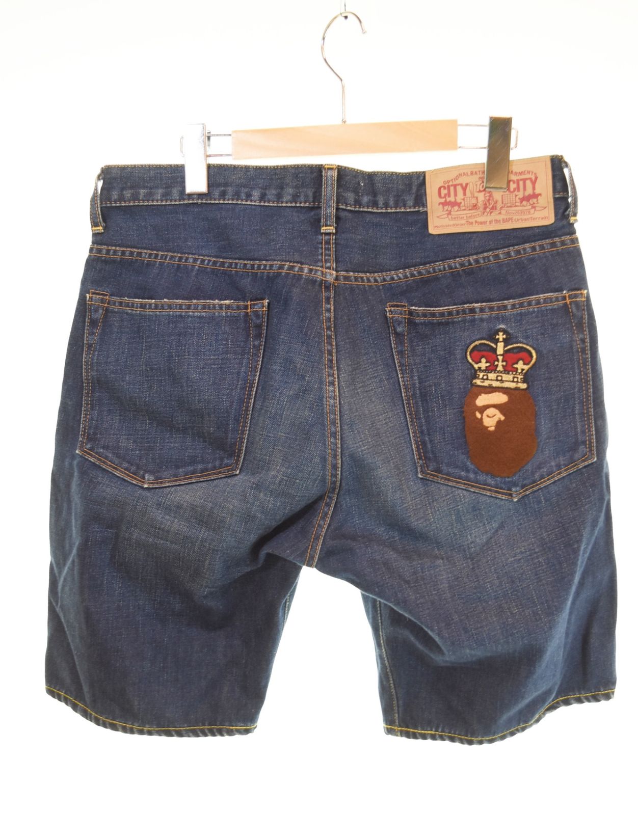 アベイシングエイプ デニムショートパンツ ロゴプリント アベイシングエイプ A BATHING APE クラウン 王冠 ロゴ刺繍 デニム