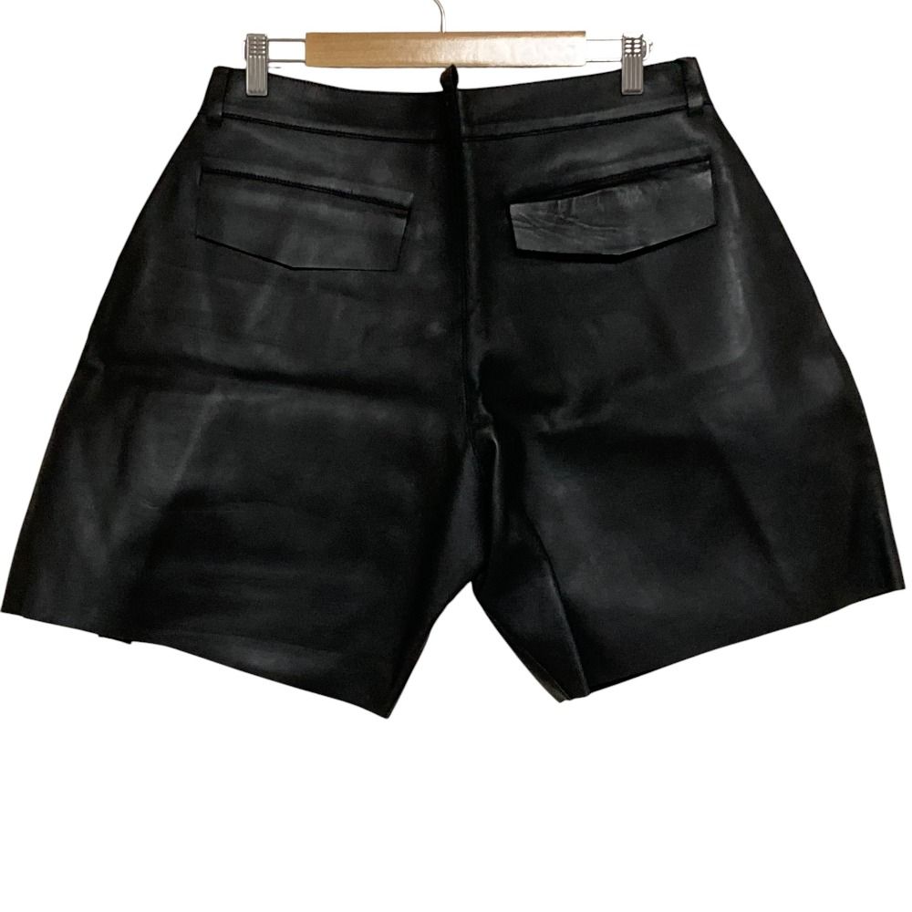 未使用 DSQUARED2 ディースクエアード レザー ショートパンツ サイズ42