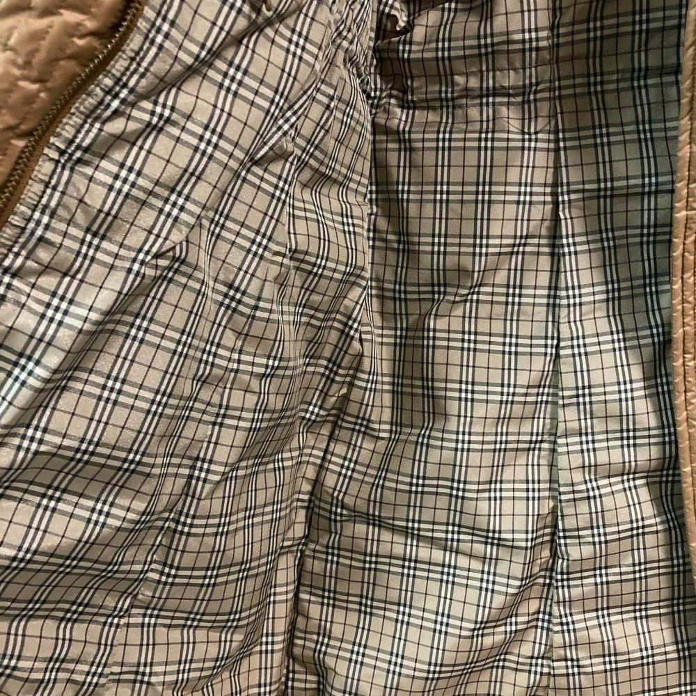 美品 BURBERRY BLUE LABELバーバリーブルーレーベル ブード付き ダウン
