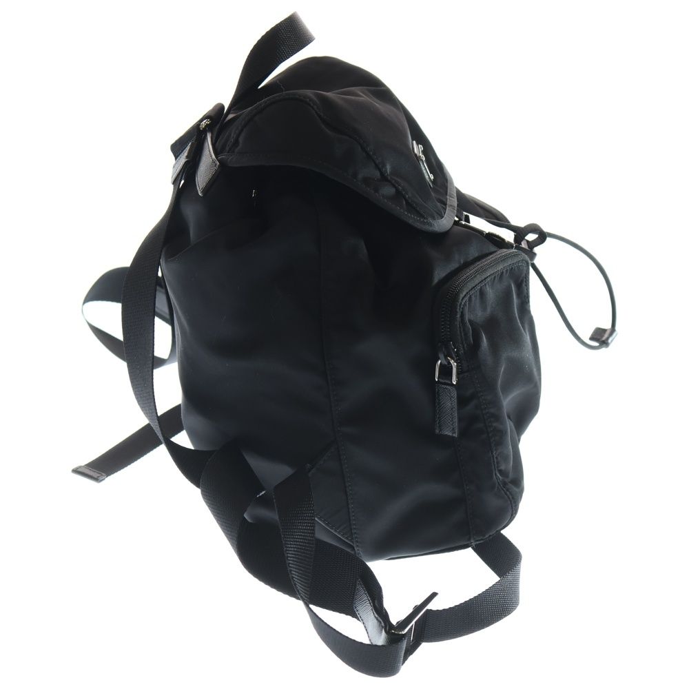 PRADA (プラダ) トライアングルロゴプレート テスートナイロン