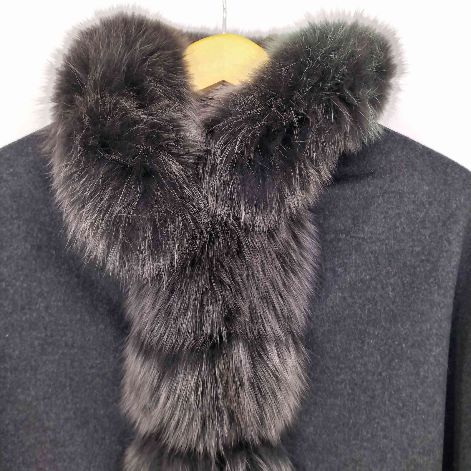 ユーズドフルギ USED古着 カシミヤ100 ブルーフォックスファー