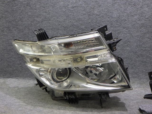 エルグランド ヘッドライト 左右 HID キセノン 前期 E52 PNE52 100