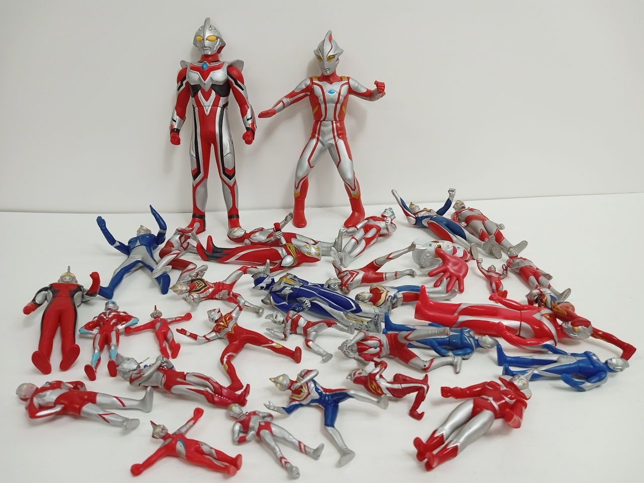 特撮 ウルトラマン ソフビ ミニフィギュア まとめ売り 33体