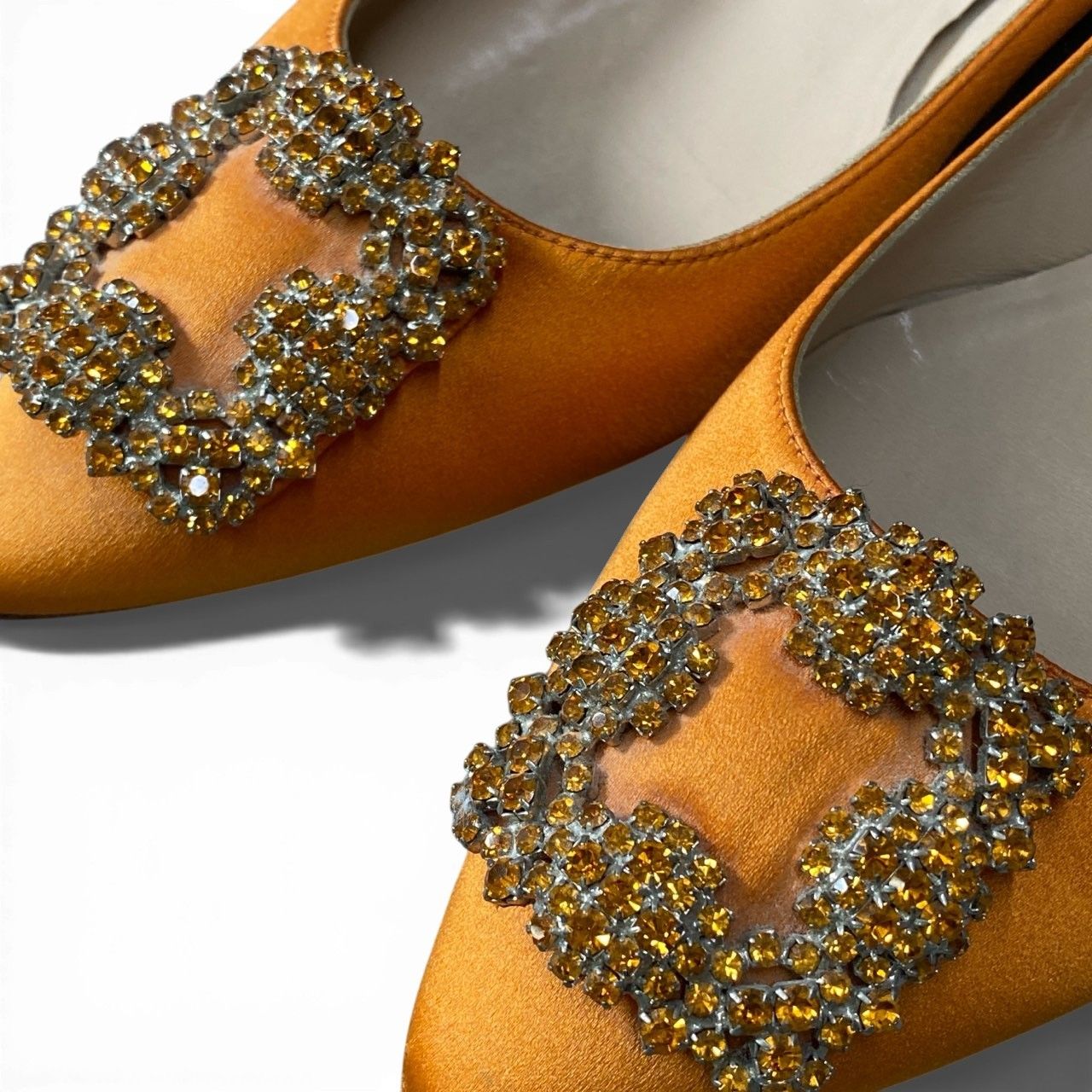 1b2 MANOLO BLAHNIK マノロブラニク ハンギシ ビジュー付き フラット