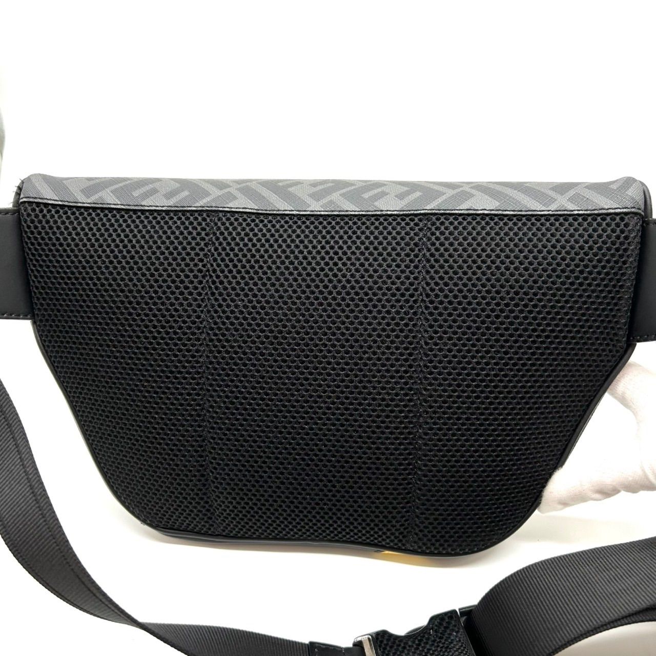 FENDI フェンディ PVC ボディバッグ ダイヤゴナル ズッカ メンズ