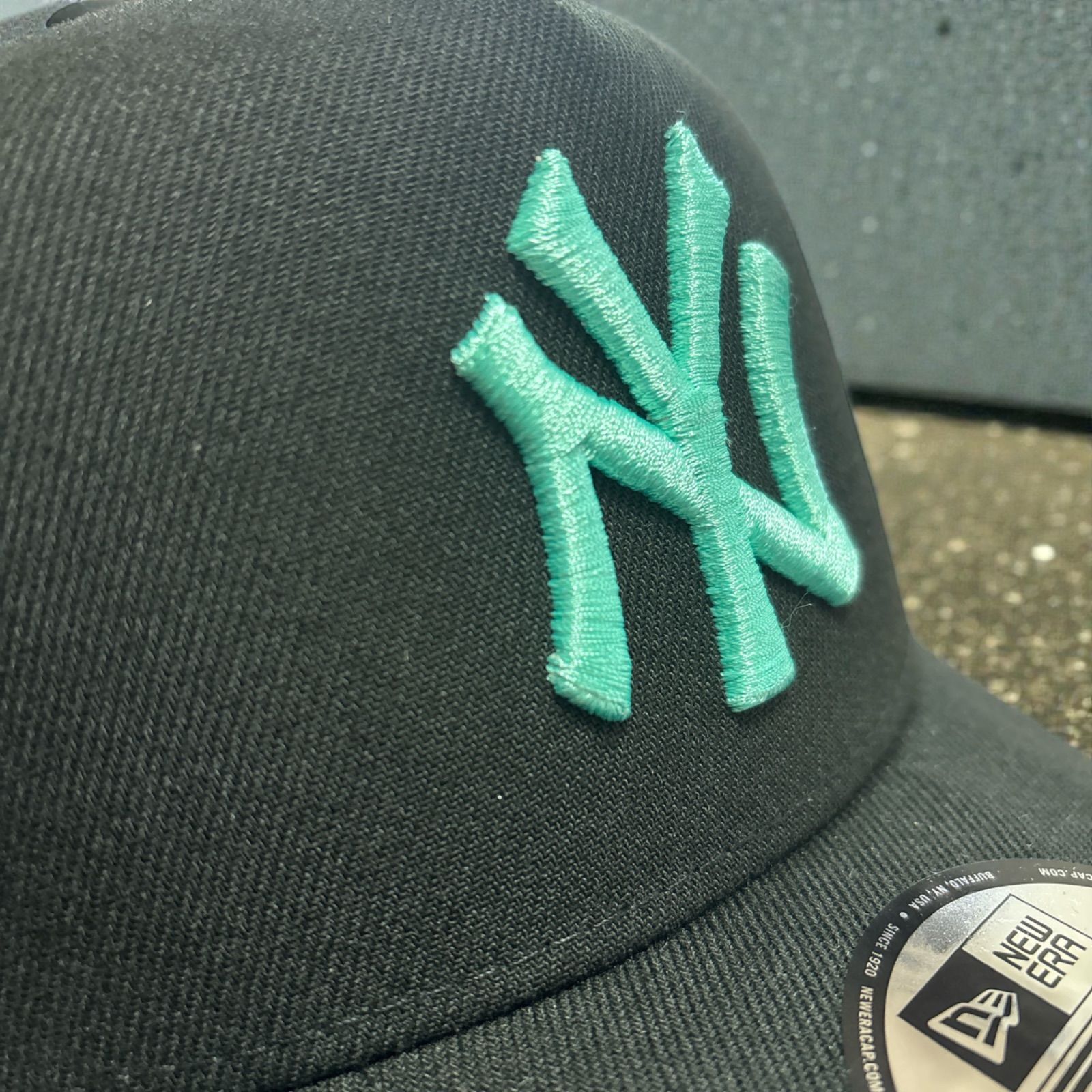 希少・海外限定】1点New Era 9FORTY ブラック/ティファニーブルー