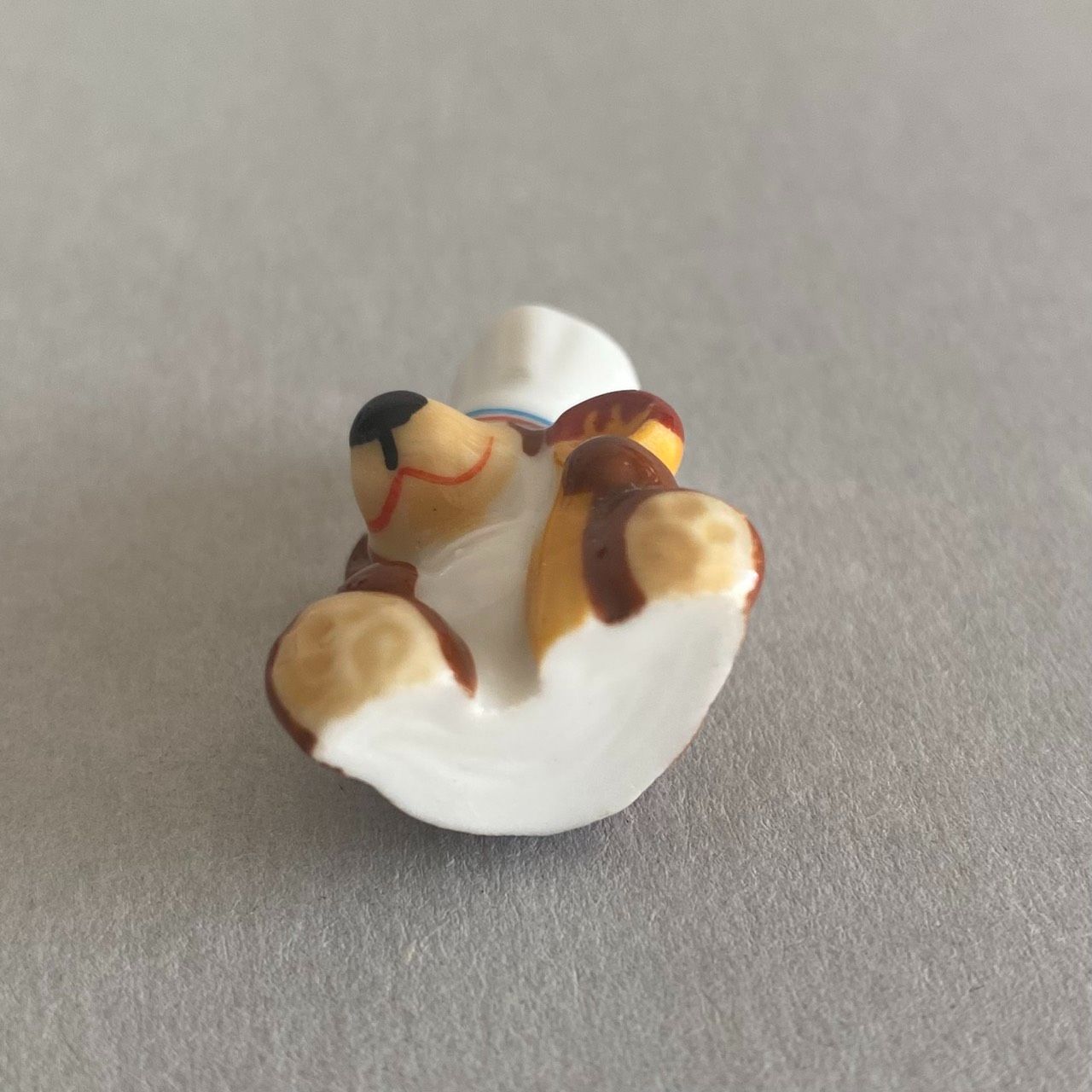 パティシエくまさんのフェーブ／フランス雑貨／陶器ミニチュア