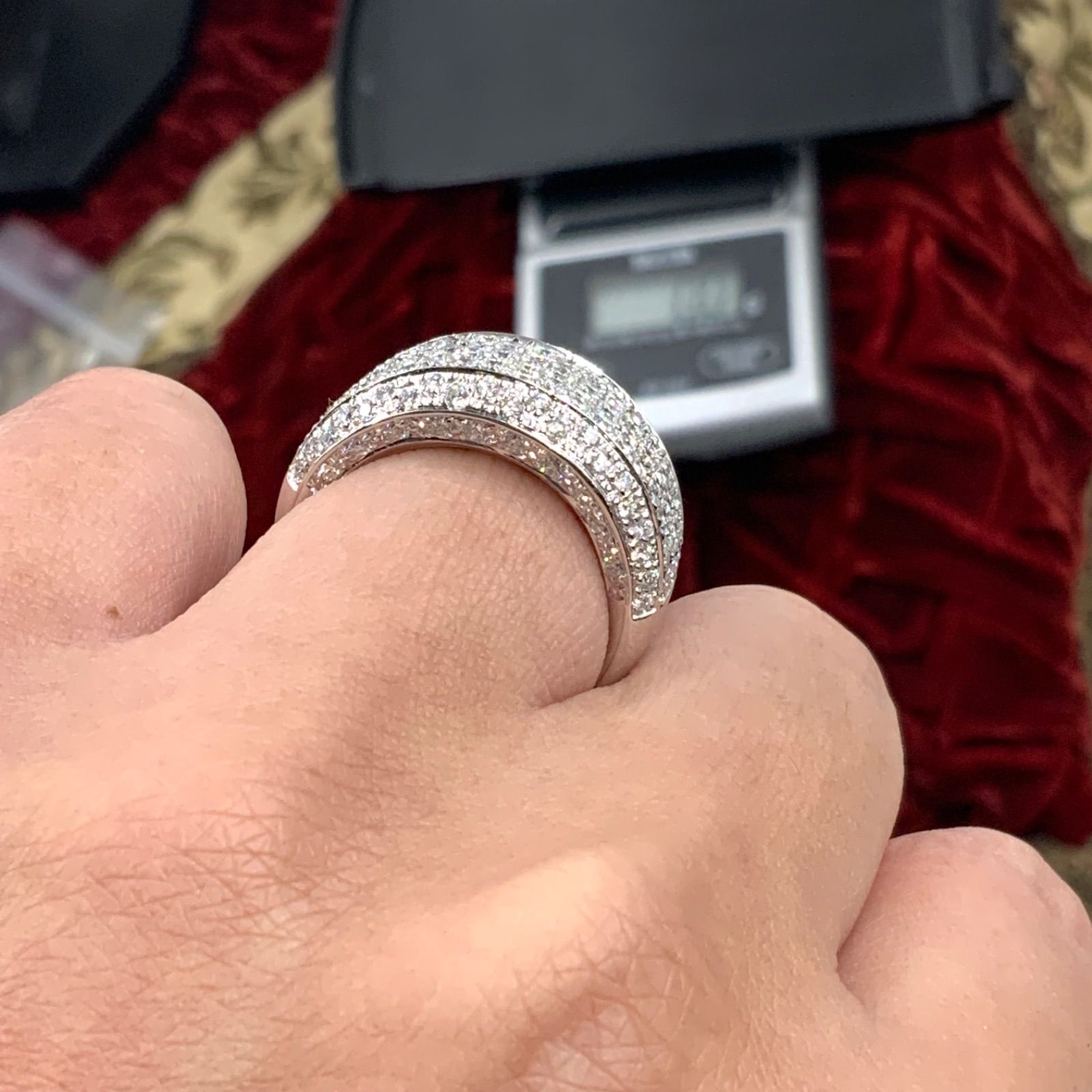 750 ホワイトゴールド パヴェダイヤリング 14.3g 約13号 3.5ct - メルカリ
