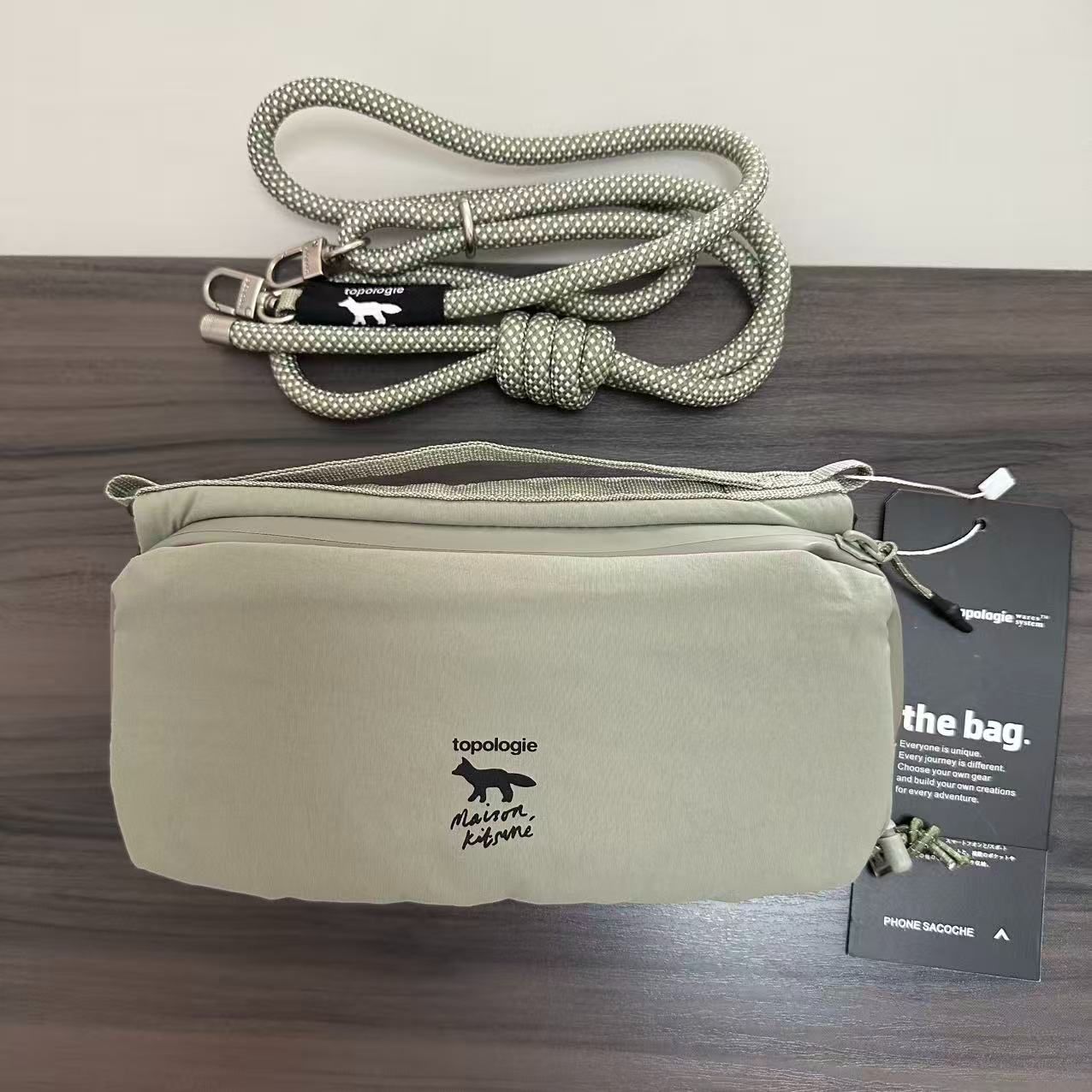 MAISON KITSUNE x TOPOLOGIE ポロジー メゾンキツネ ボトルサコッシュ