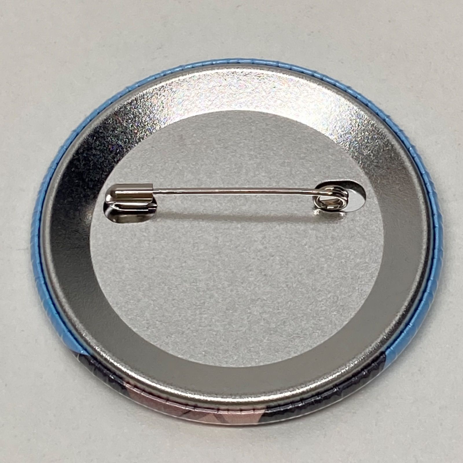 アニメ呪術廻戦展 五条悟 缶バッジ 渋谷事変 - メルカリ