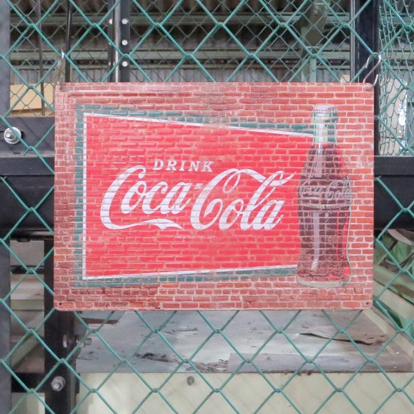 コカコーラブリキ看板 コカ・コーラ ブリキ看板 （レアルシングハンド）の通販・販売