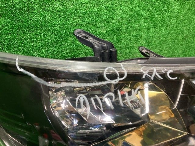 ヴェルファイア ANH25W 右ヘッドランプ・ヘッドライト 2.4Z ゴールデン 