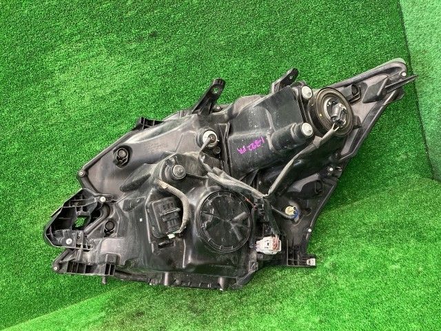 ヴェルファイア ANH25W 右ヘッドランプ・ヘッドライト 2.4Z ゴールデン 