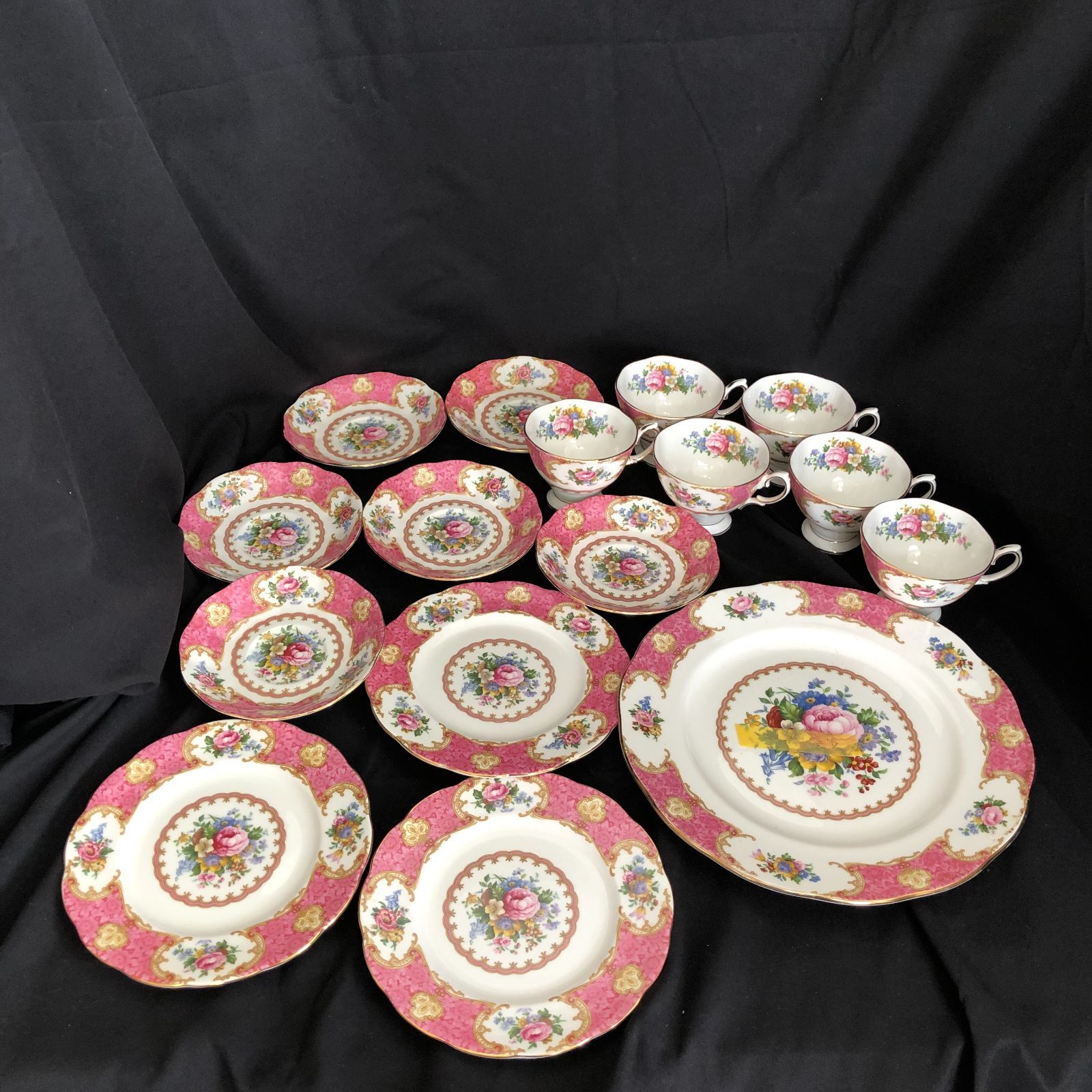 ロイヤルアルバート　食器セット Royal Albert ロイヤルアルバート 食器セット レディカーライル 花