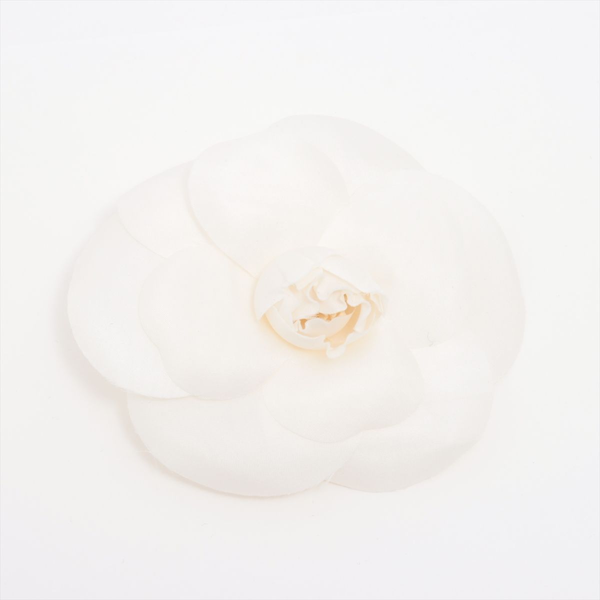 CHANEL シャネル カメリア ファブリック コサージュ ブローチ ホワイト