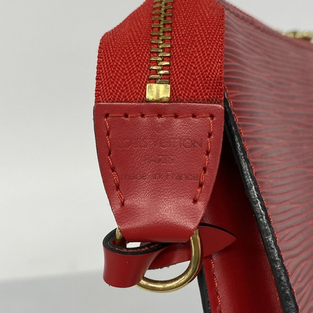 6ae6056-k】ルイヴィトン ポーチ エピ ポシェットアクセソワール