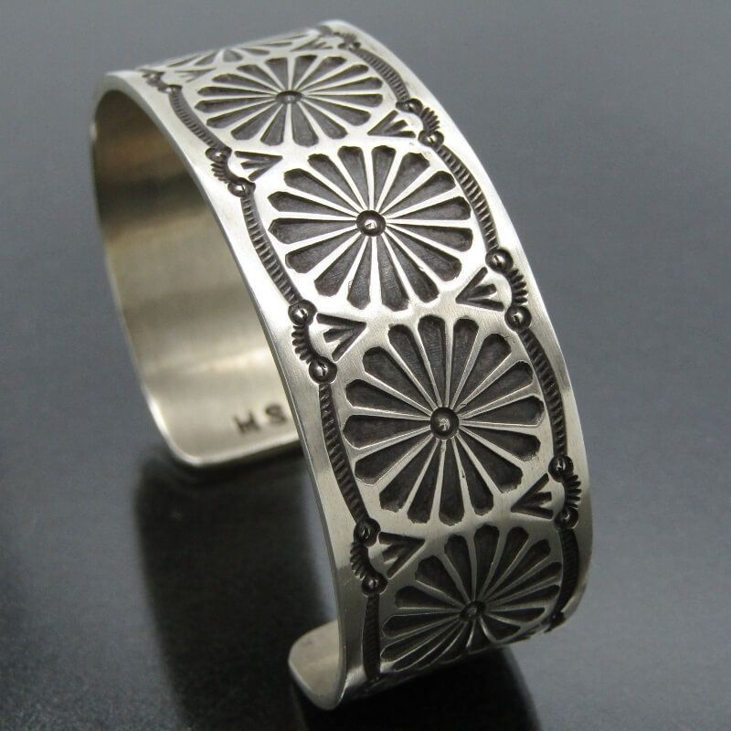 美品 Herman Smith ナバホ族 バングル スタンプワーク 20mm ハーマン