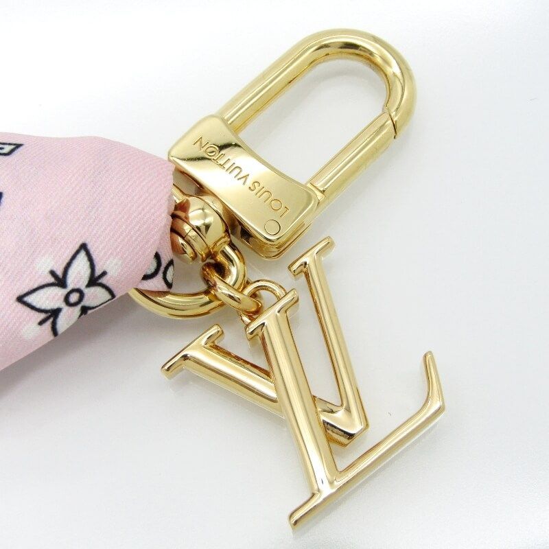 美品 LOUIS VUITTON ルイヴィトン キーホルダー M02614 LVバンダナ